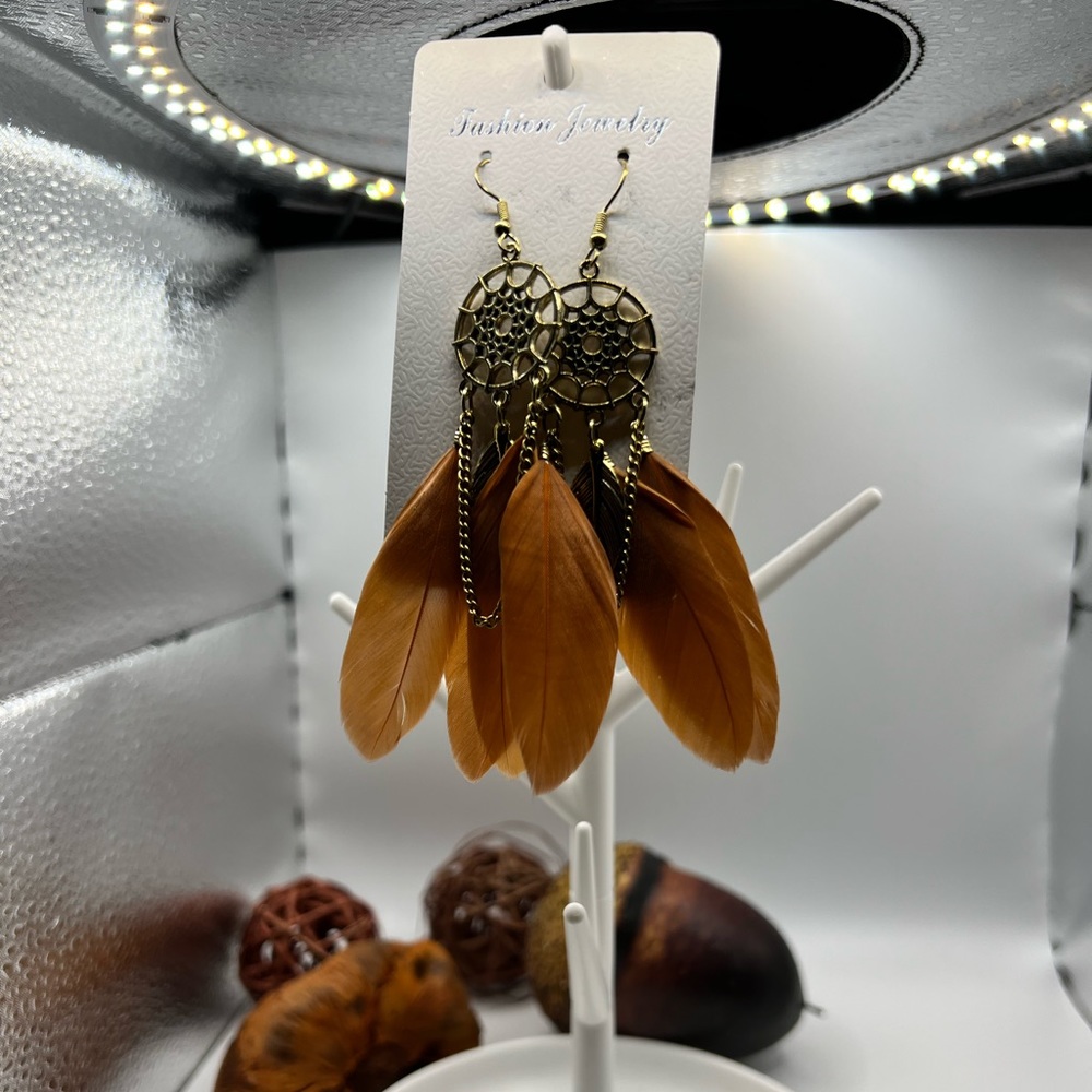 Fashion Jewelry Gold Tone Feather Earrings NEW